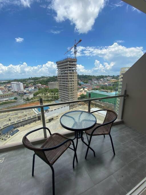 Nagoya Thamrin Apartment High Floor With View Eksteriør bilde