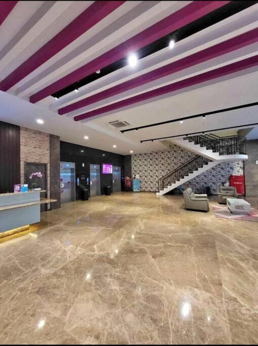 Nagoya Thamrin Apartment High Floor With View Eksteriør bilde