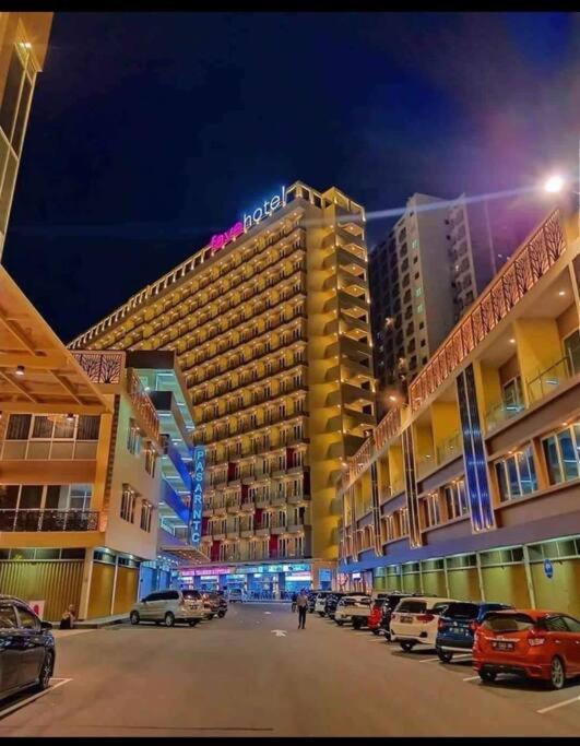Nagoya Thamrin Apartment High Floor With View Eksteriør bilde