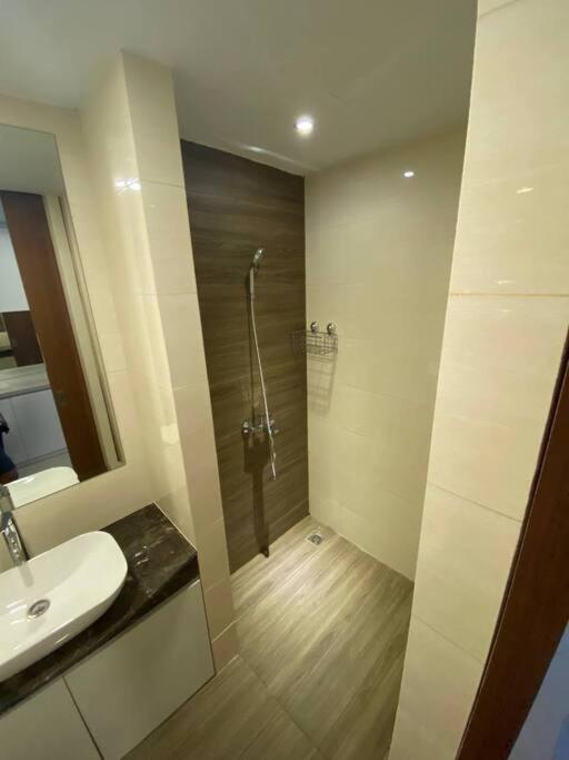 Nagoya Thamrin Apartment High Floor With View Eksteriør bilde