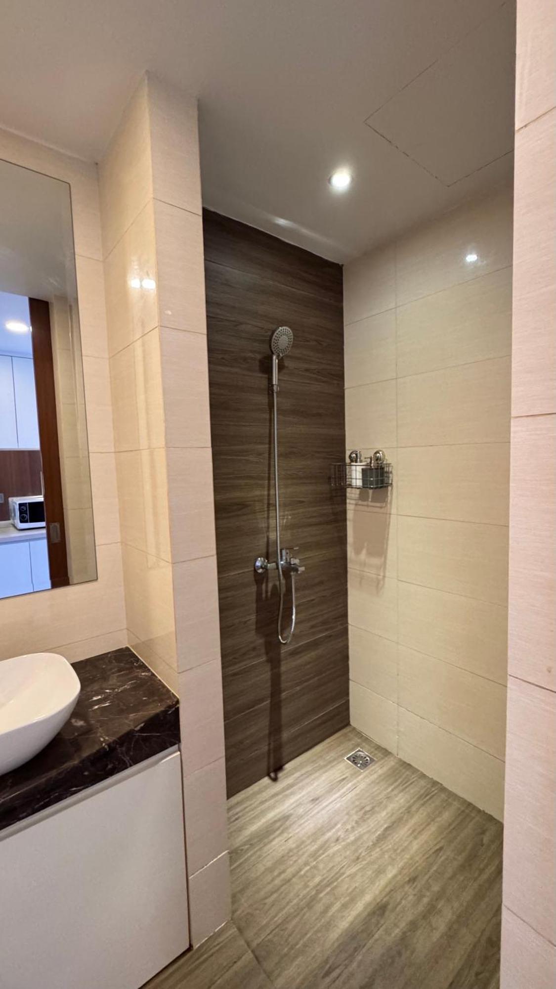 Nagoya Thamrin Apartment High Floor With View Eksteriør bilde